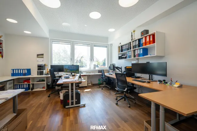 Büro 6