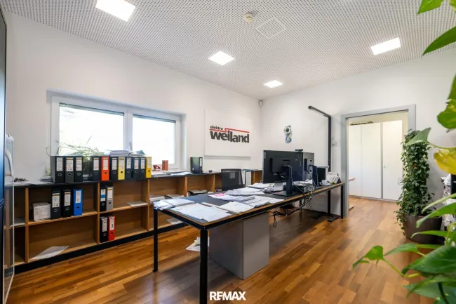Büro 1