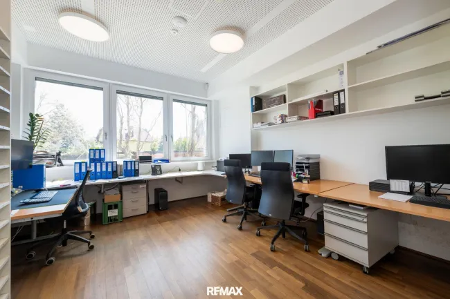 Büro 4