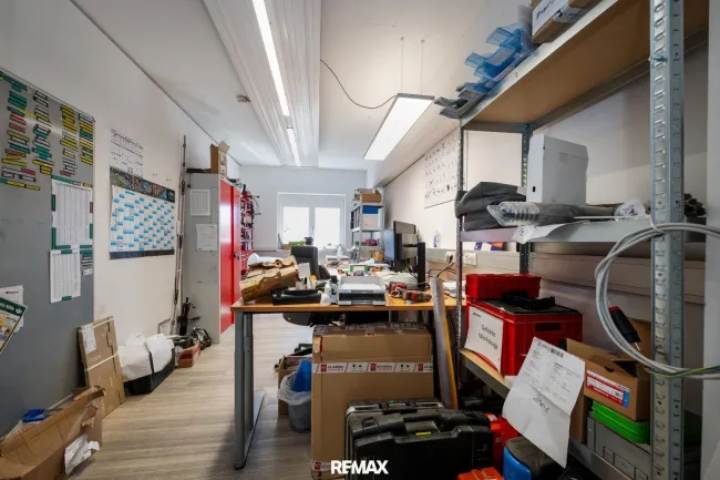 Büro Lager EG