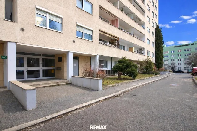 Eingang Wiener Straße