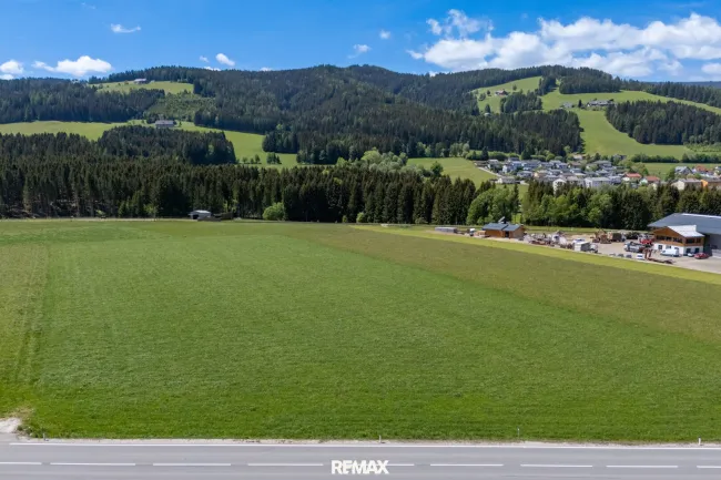 Gewerbegrundstück - Drohnenfoto
