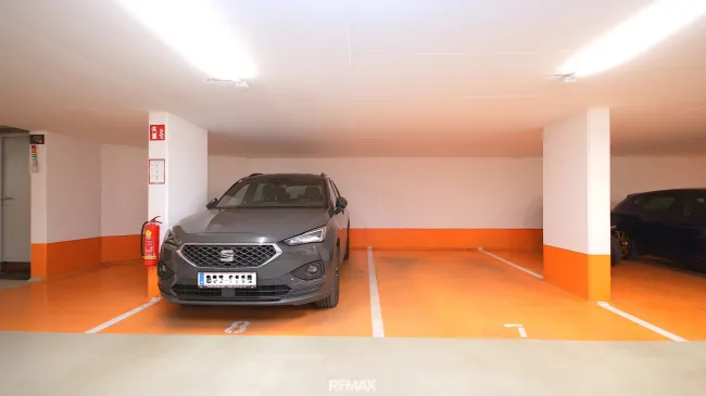 Tiefgaragenplätze