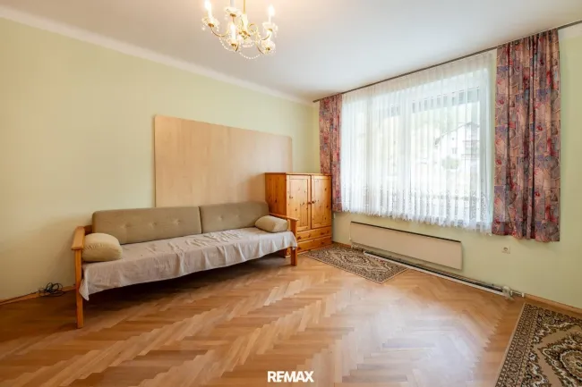 Zimmer 2 OG
