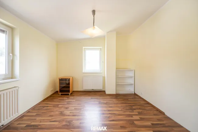 Zimmer 1 OG