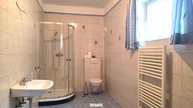 Badezimmer EG