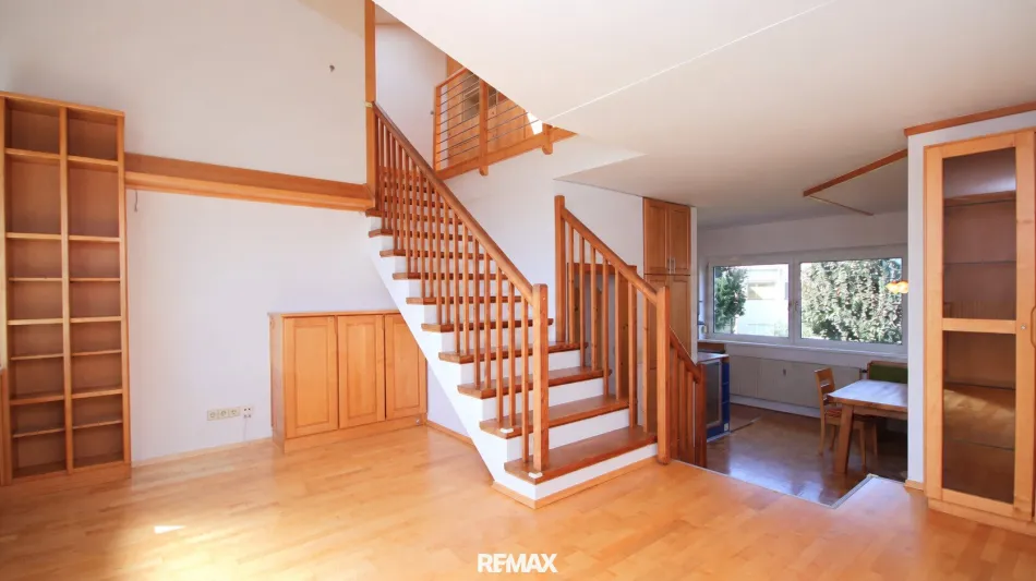 Charmante Maisonette-Wohnung mit Balkon und TG-Parkplatz - Titelbild