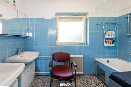 Badezimmer OG Zubau
