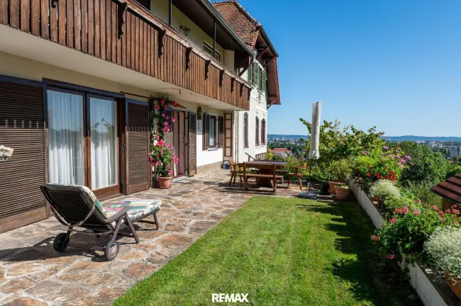 südseitige Terrasse