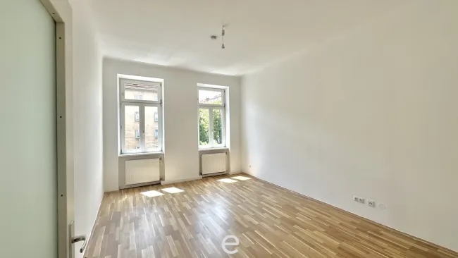2-Zimmer-Altbauwohnung – ruhig gelegene Wohnung nahe Schönbrunn - Bild