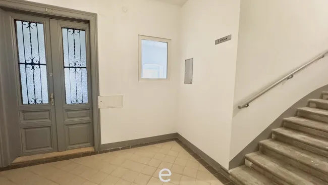 2-Zimmer-Altbauwohnung – ruhig gelegene Wohnung nahe Schönbrunn - Bild