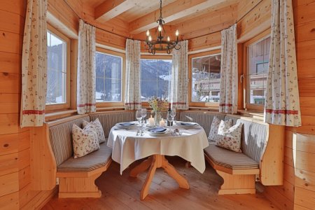 PREISREDUKTION! Traditioneller Tiroler Holzhaus-Charme mit Panoramablick