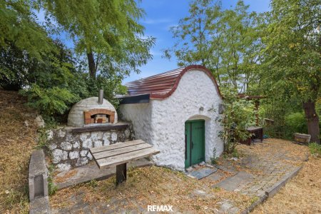 Charmanter Weinkeller mit Potenzial, Pizzaofen und Grünfläche in traditioneller Kellergasse – Wilfersdorf bei Mistelbach