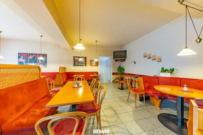 GEWERBEFLÄCHE MIT WOHNUNG IN ZIERSDORF SUCHT NACHFOLGER! Auch als BÜRO ODER PRAXIS! - Bild