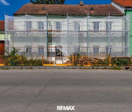 Viel Platz für eigene Ideen: Rohbau zum Fertigstellen in Großmugl!