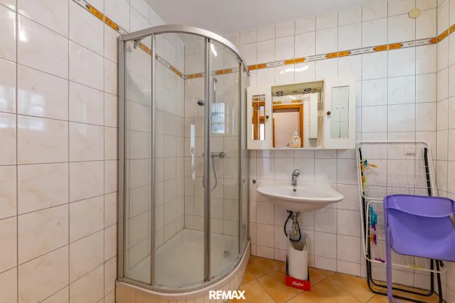 Wohnung 1: Bad