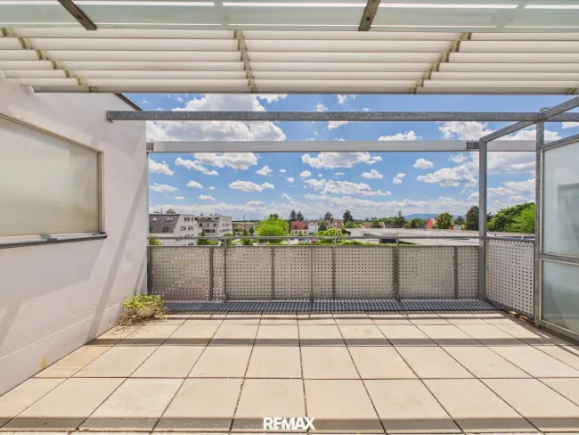 Dachterrasse mit Weitblick bis zum Anninger