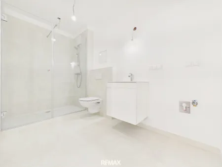 Bad + WC