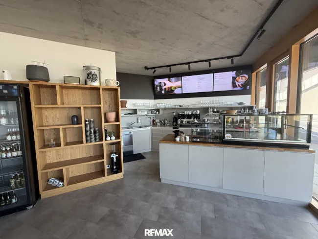 Sofort nutzbares Café/Gastrolokal in Frequenzlage in Schwechat - Titelbild