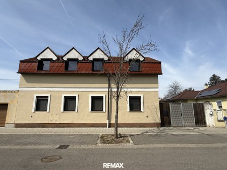 NEUER PREIS!!! 1- oder 2-Familienhaus mit Zusatz-Grundstück nahe Wien