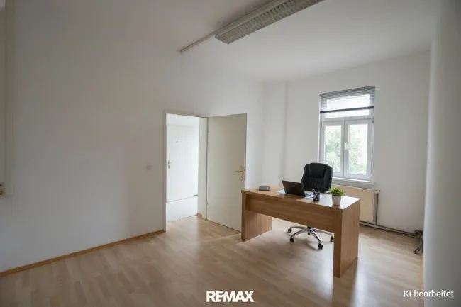 Büroflächen mit Lagerraum - Titelbild