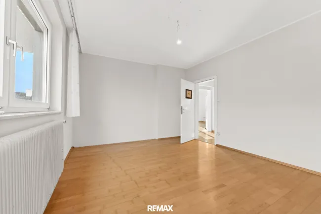 Familienparadies in Leonding – Einfamilienhaus mit Pool & sonnigem Garten - Bild