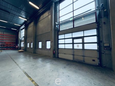 Lager-und Büroflächen in bester Verkehrsanbindung