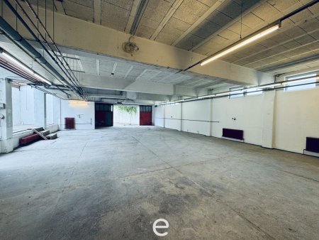 Lagerfläche Wels Neustadt mit rd. 249,00m² und rd. 35,00m² zu vermieten