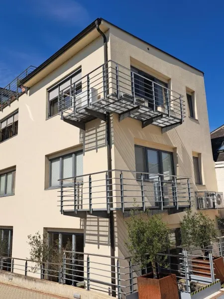 Bürofläche am Hauptplatz in Neusiedl am See – barrierefrei, klimatisiert und sofort verfügbar