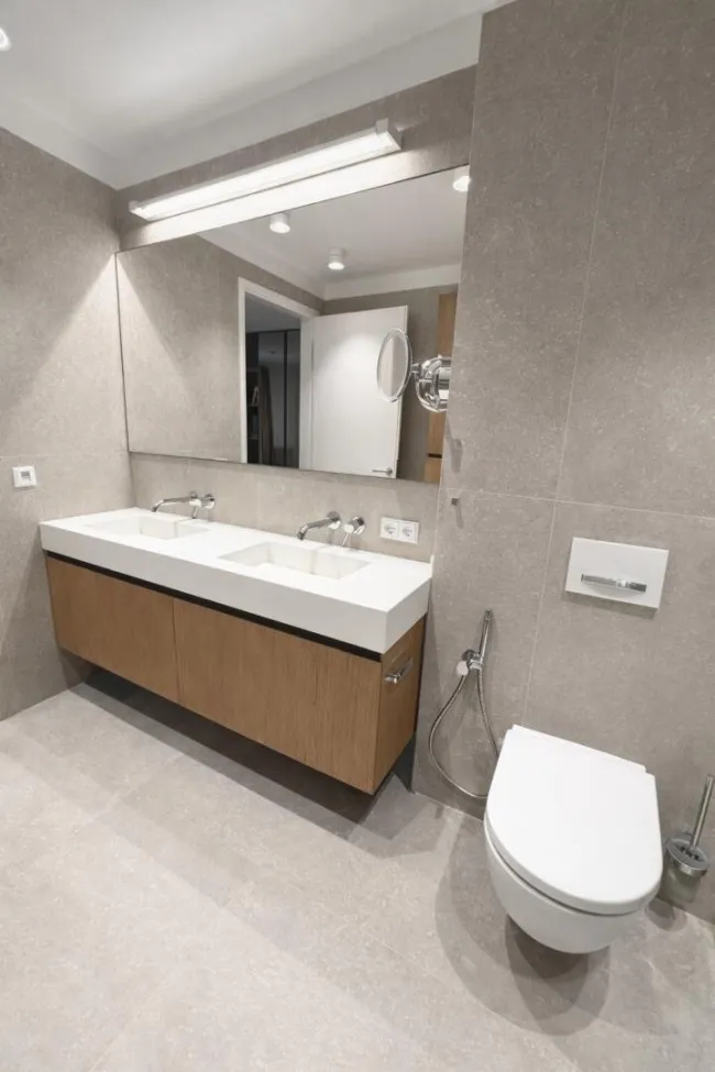 Badezimmer 1