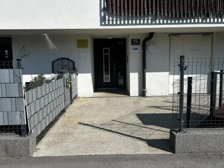 Eingang ins Haus