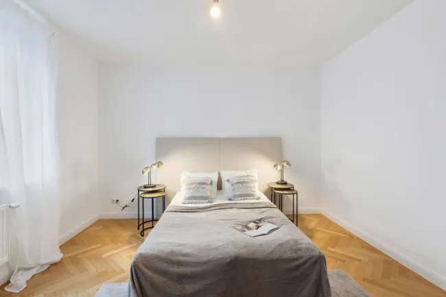 Schlafzimmer 4