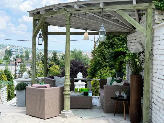 Garden_Terrace