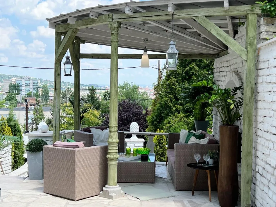 Garden_Terrace