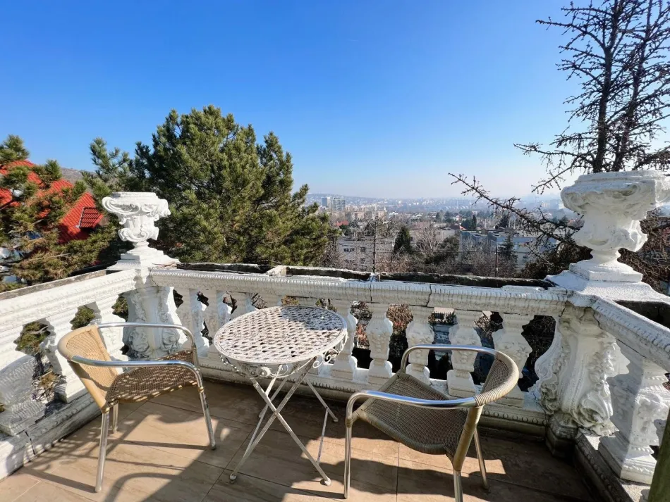 Garden_Terrace