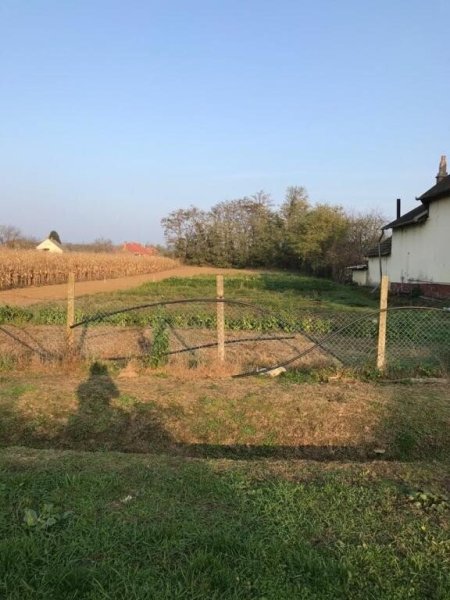 Baugrundstück im südöstlichen Hügelland des Balatons zu verkaufen