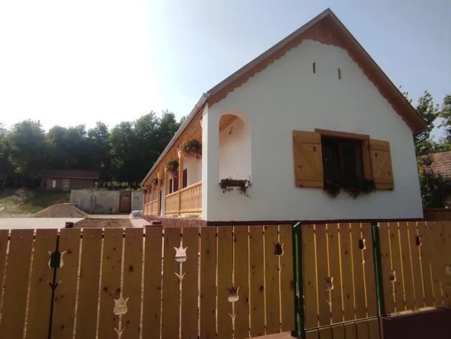 Gemütliches Bauernhaus in Polány zum Verkaufen - Bild