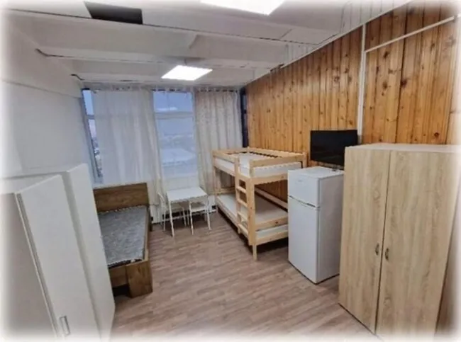 8-stöckiges Wohnheim in Budapest als interessantes Investment zu verkaufen - Bild