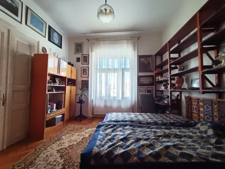 25. Schlafzimmer