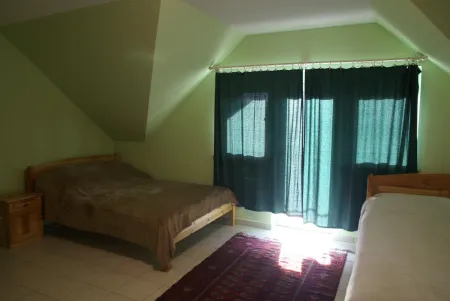 Schlafzimmer 2