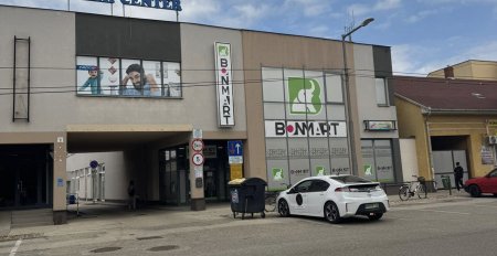 Einkaufszentrum in Westungarn – Verkauf durch österreichische GmbH