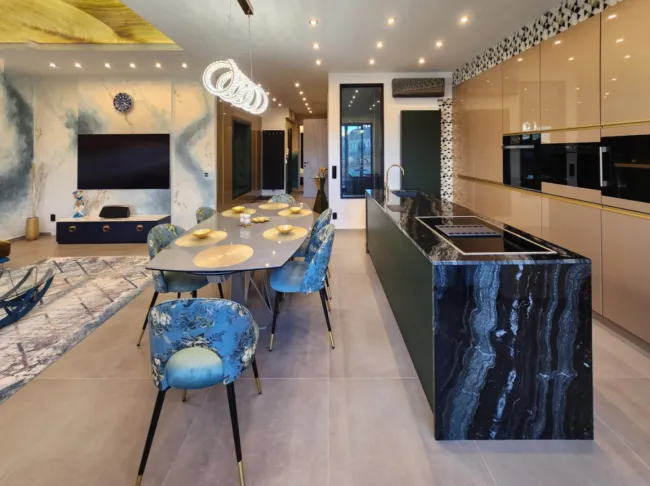 3-ZIMMER-WOHNUNG MIT PANORAMABLICK - Titelbild
