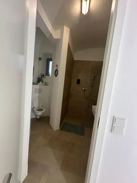 UG Dusche + WC