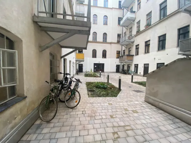 UG Innenhof