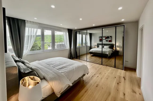 Schlafzimmer (2)