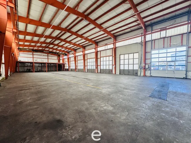 Lager-/Produktionshalle mit 1056,88m² in Schlatt bei Lambach zu vermieten! - Bild