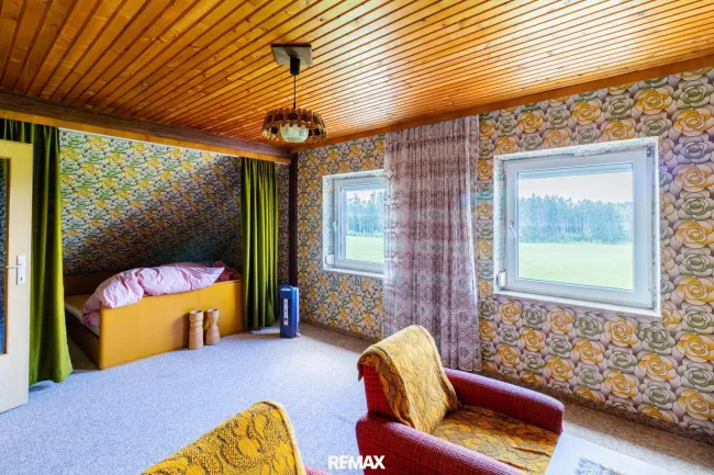 Wohn-Schlafzimmer OG