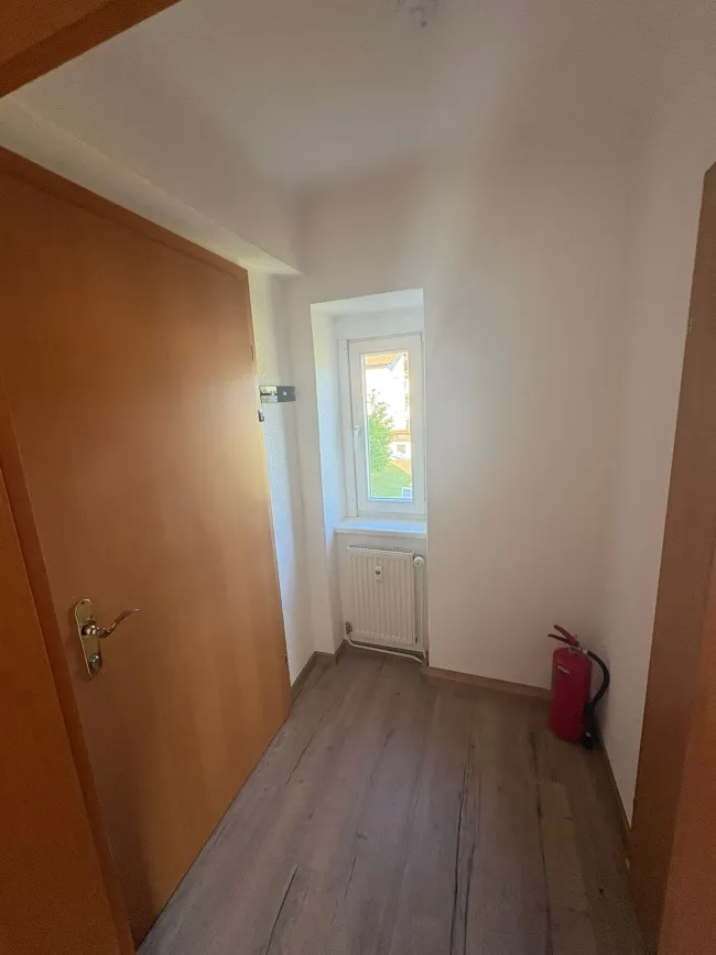 2 Wohnung Vorraum