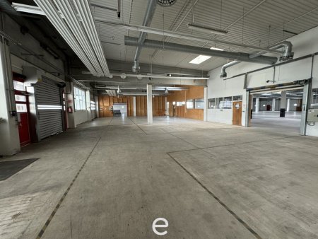 Produktions und Lagerhalle mit hervorragender Verkehrsanbindung!