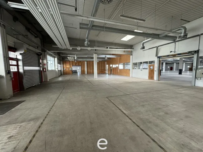 Produktions und Lagerhalle mit hervorragender Verkehrsanbindung! - Bild